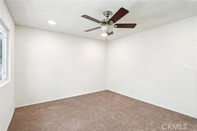 17800 Devonshire Street 6, Northridge (los Angeles), CA 91325