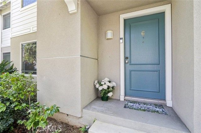 17800 Devonshire Street 6, Northridge (los Angeles), CA 91325