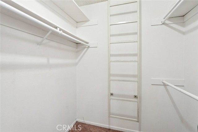 17800 Devonshire Street 6, Northridge (los Angeles), CA 91325