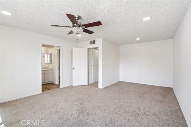 17800 Devonshire Street 6, Northridge (los Angeles), CA 91325