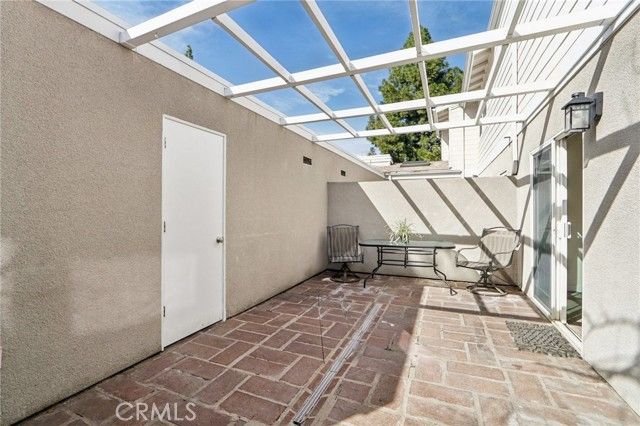 17800 Devonshire Street 6, Northridge (los Angeles), CA 91325