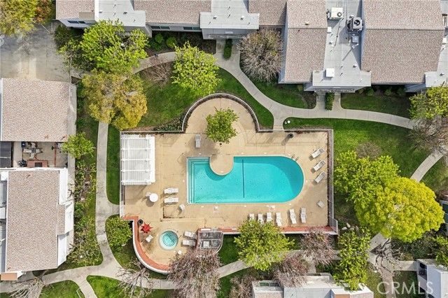 17800 Devonshire Street 6, Northridge (los Angeles), CA 91325