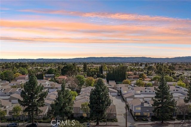 17800 Devonshire Street 6, Northridge (los Angeles), CA 91325