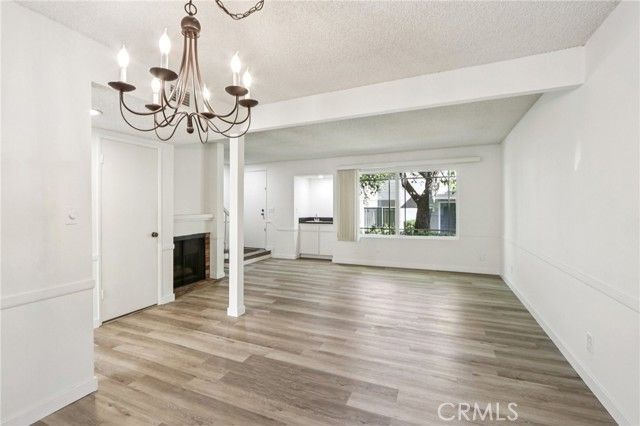 17800 Devonshire Street 6, Northridge (los Angeles), CA 91325