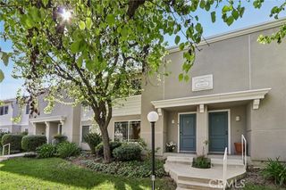 17800 Devonshire Street 6, Northridge (los Angeles), CA 91325