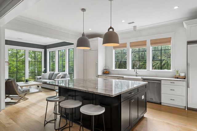 924 Pitt Street, Mount Pleasant, SC 29464