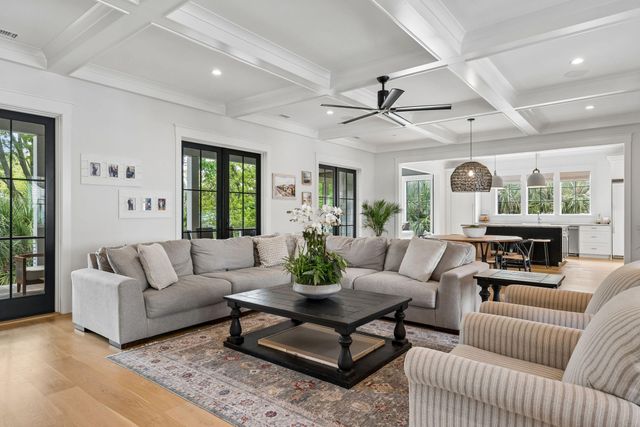 924 Pitt Street, Mount Pleasant, SC 29464