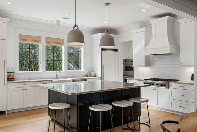924 Pitt Street, Mount Pleasant, SC 29464