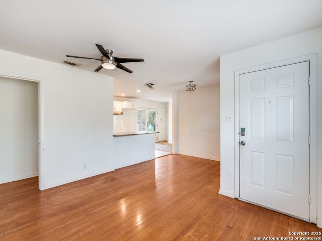 1238 Oblate, San Antonio, TX 78216