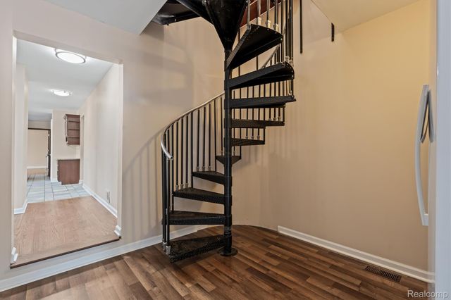 29 Marlborough Drive, Bloomfield Hills, MI 48302