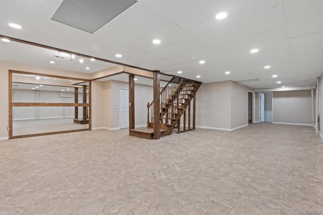 29 Marlborough Drive, Bloomfield Hills, MI 48302