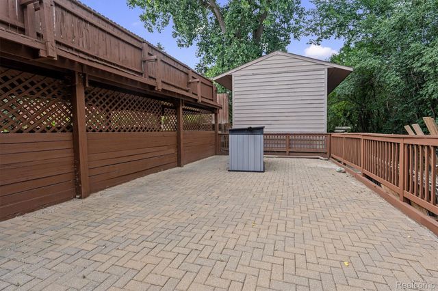 29 Marlborough Drive, Bloomfield Hills, MI 48302