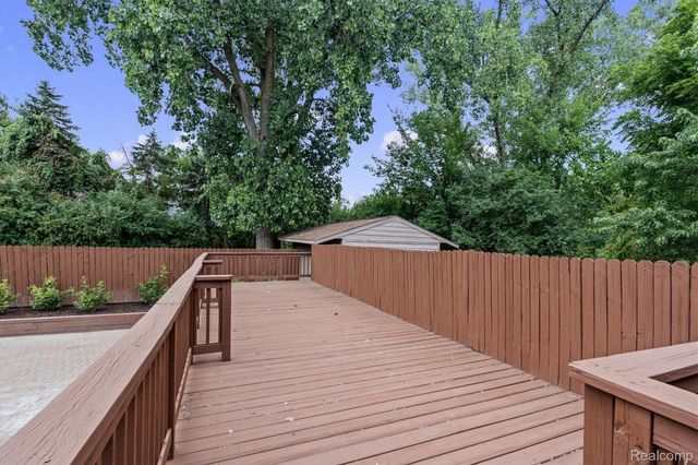 29 Marlborough Drive, Bloomfield Hills, MI 48302