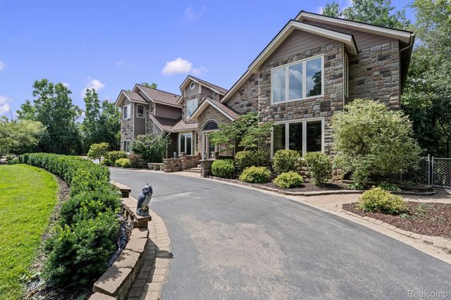 29 Marlborough Drive, Bloomfield Hills, MI 48302