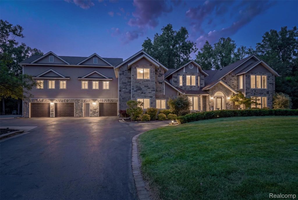 29 Marlborough Drive, Bloomfield Hills, MI 48302