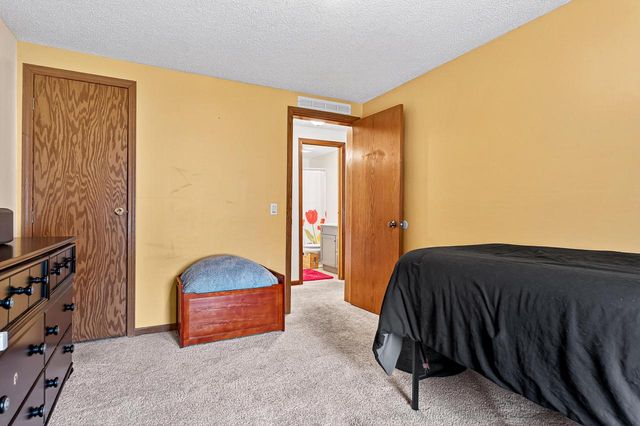 1525 Holley STREET, Holmen, WI 54636