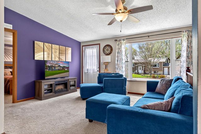 1525 Holley STREET, Holmen, WI 54636