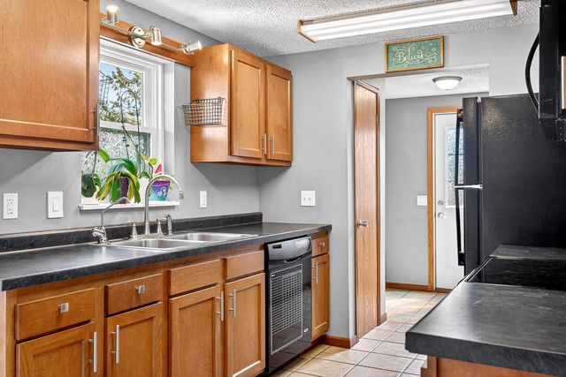 1525 Holley STREET, Holmen, WI 54636