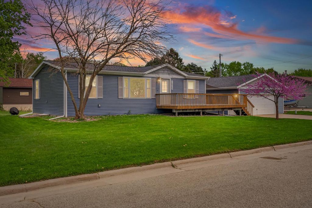 1525 Holley STREET, Holmen, WI 54636
