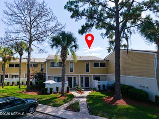 7855 LA SIERRA Court, 7855, Jacksonville, FL 32256
