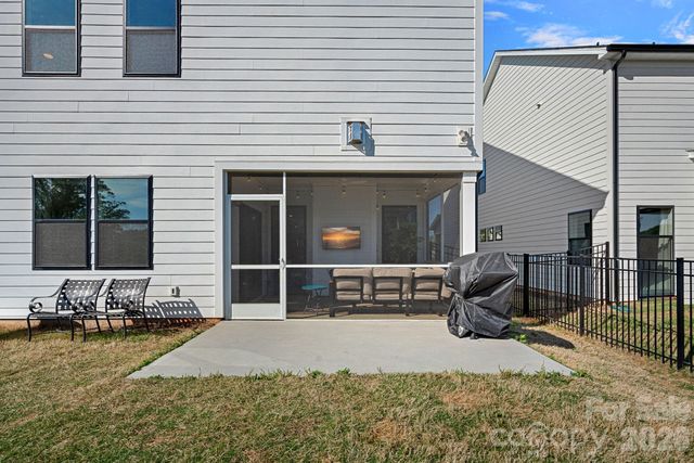 8604 Bridgegate Drive, Huntersville, NC 28078