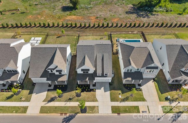 8604 Bridgegate Drive, Huntersville, NC 28078