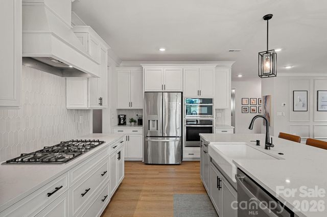 8604 Bridgegate Drive, Huntersville, NC 28078