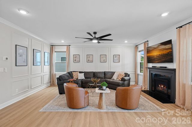 8604 Bridgegate Drive, Huntersville, NC 28078