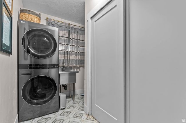 5500 S BROCKWAY DR, Murray, UT 84117