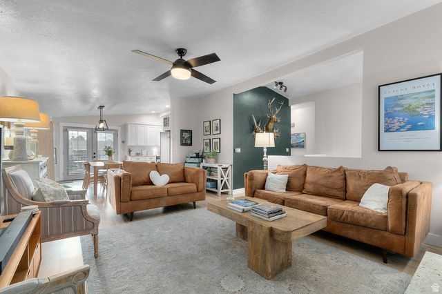 5500 S BROCKWAY DR, Murray, UT 84117