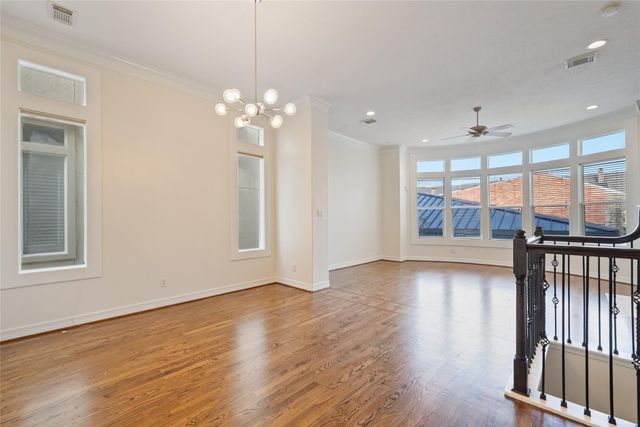 1515 Hyde Park Boulevard 2, Houston, TX 77006