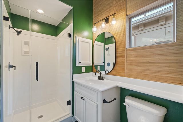 1515 Hyde Park Boulevard 2, Houston, TX 77006