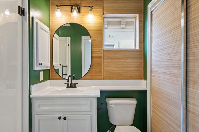 1515 Hyde Park Boulevard 2, Houston, TX 77006