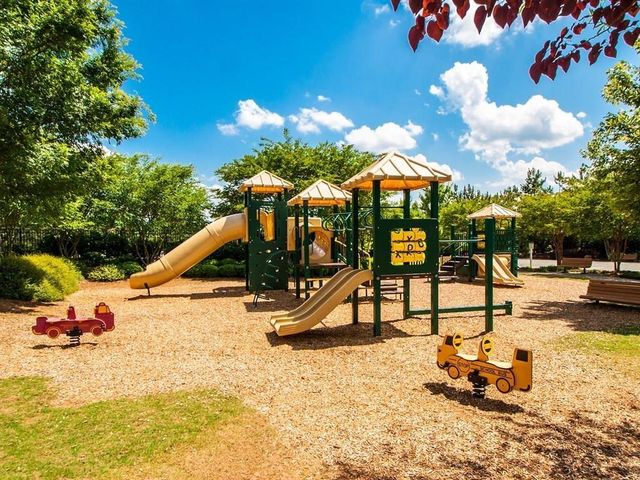 732 Lorimore Pass, Canton, GA 30115