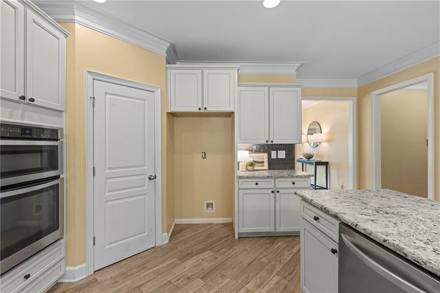 732 Lorimore Pass, Canton, GA 30115