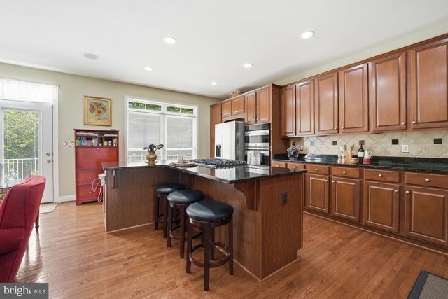 508 HOLLINGSWORTH TER, Herndon, VA 20170
