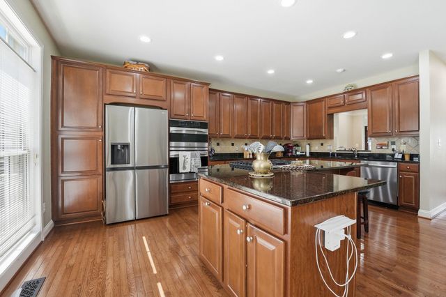 508 HOLLINGSWORTH TER, Herndon, VA 20170
