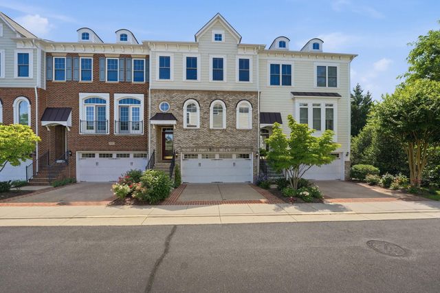 508 HOLLINGSWORTH TER, Herndon, VA 20170