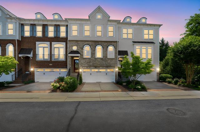 508 HOLLINGSWORTH TER, Herndon, VA 20170