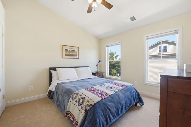 508 HOLLINGSWORTH TER, Herndon, VA 20170