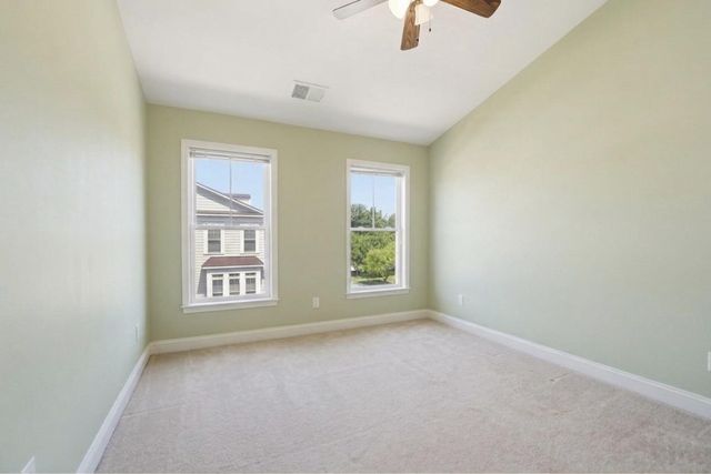 508 HOLLINGSWORTH TER, Herndon, VA 20170