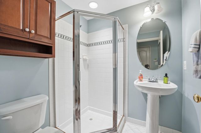 508 HOLLINGSWORTH TER, Herndon, VA 20170