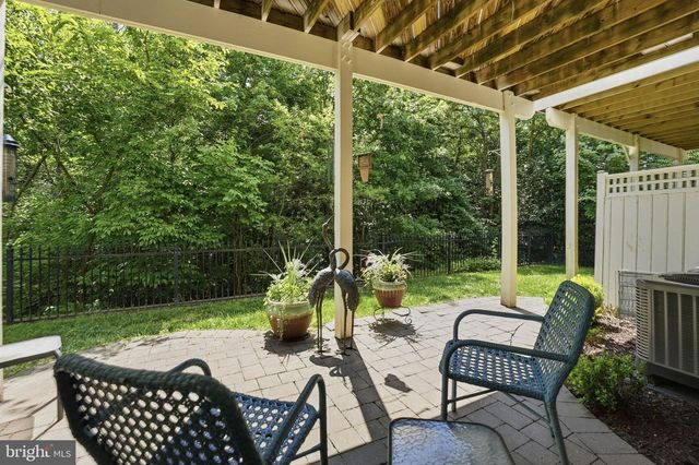 508 HOLLINGSWORTH TER, Herndon, VA 20170