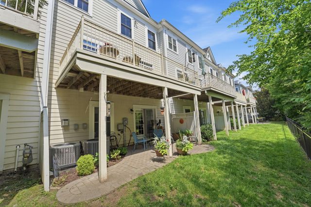 508 HOLLINGSWORTH TER, Herndon, VA 20170