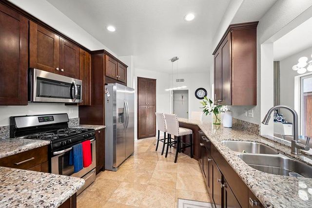 1254 LA CRESCENTIA DR, Chula Vista, CA 91910
