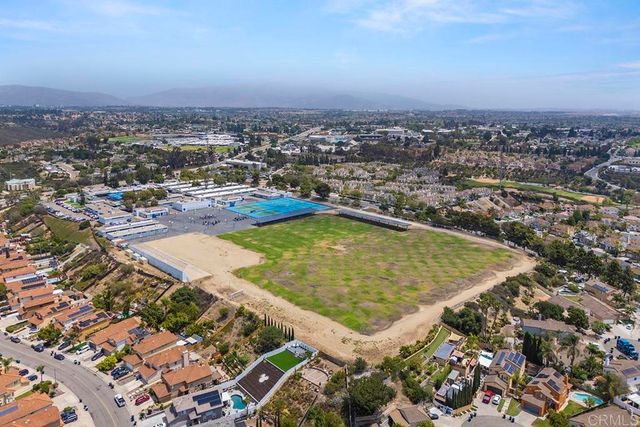 1254 LA CRESCENTIA DR, Chula Vista, CA 91910