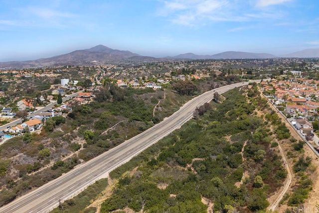 1254 LA CRESCENTIA DR, Chula Vista, CA 91910