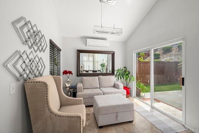 1254 LA CRESCENTIA DR, Chula Vista, CA 91910