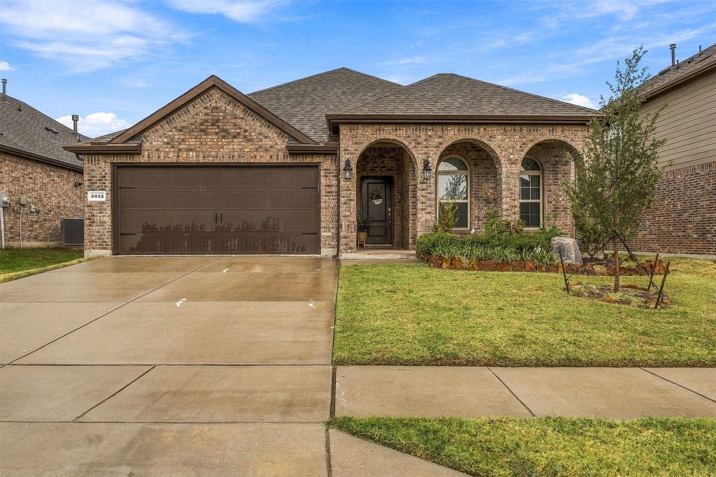 3013 Denver Avenue, Aubrey, TX 76227 — exterior