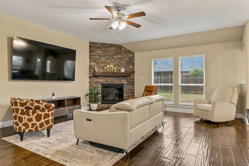 3013 Denver Avenue, Aubrey, TX 76227 — photo 3